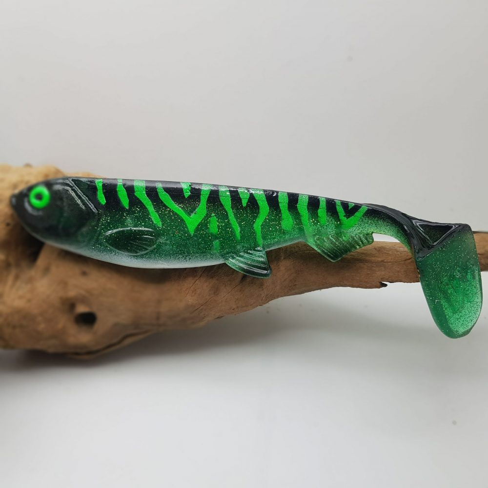 HENKA Shad 29 Muted Tiger